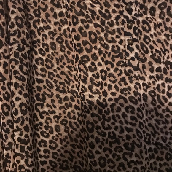 Leopard Print blouse with classy silk lined pants - Picture 3 of 8